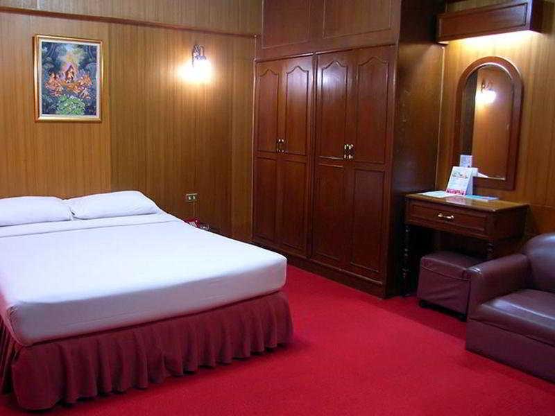 Hotel Nice Palace Дели Экстерьер фото